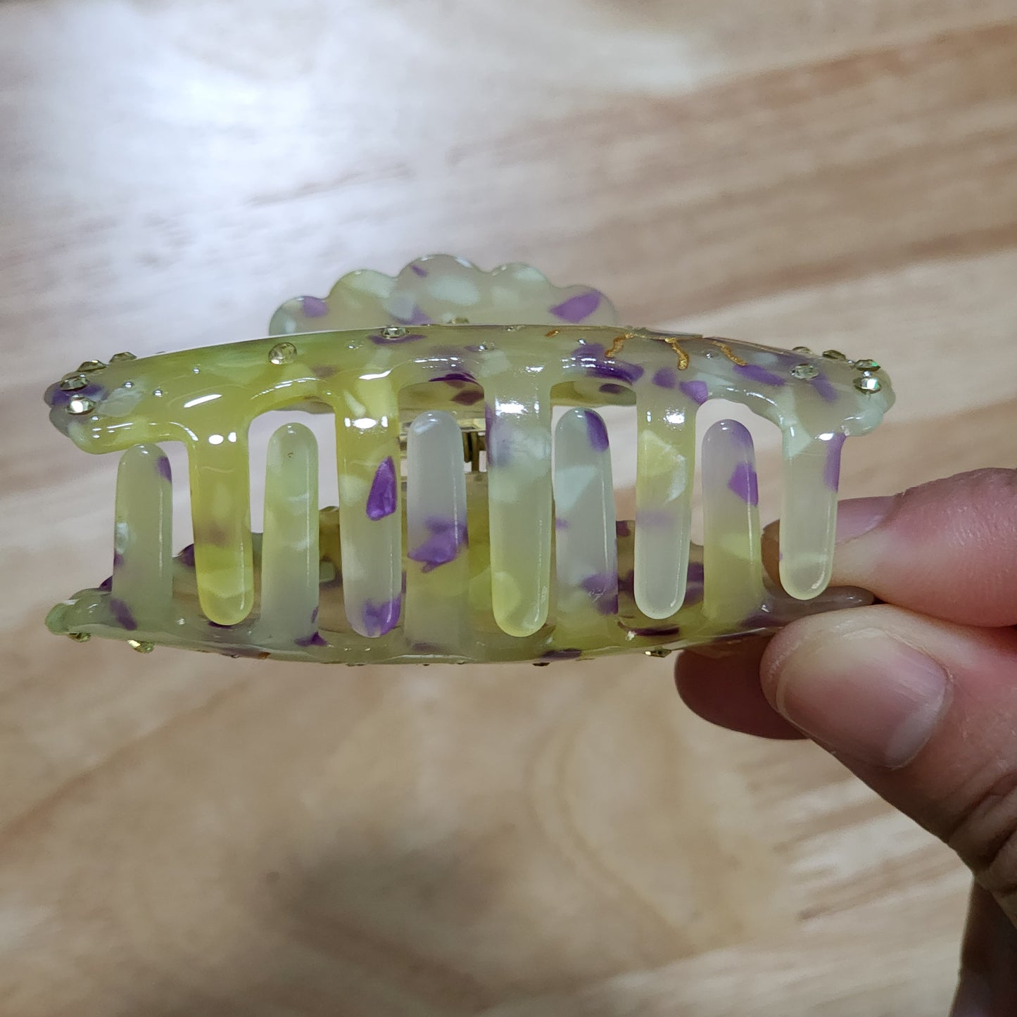 Sea Glitter Hair Claw