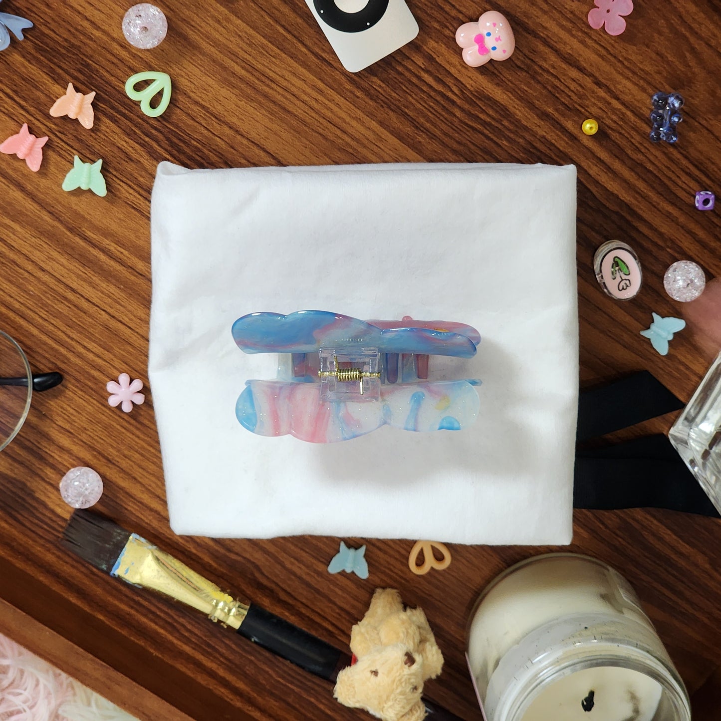 Nebula Bear Hair Claw
